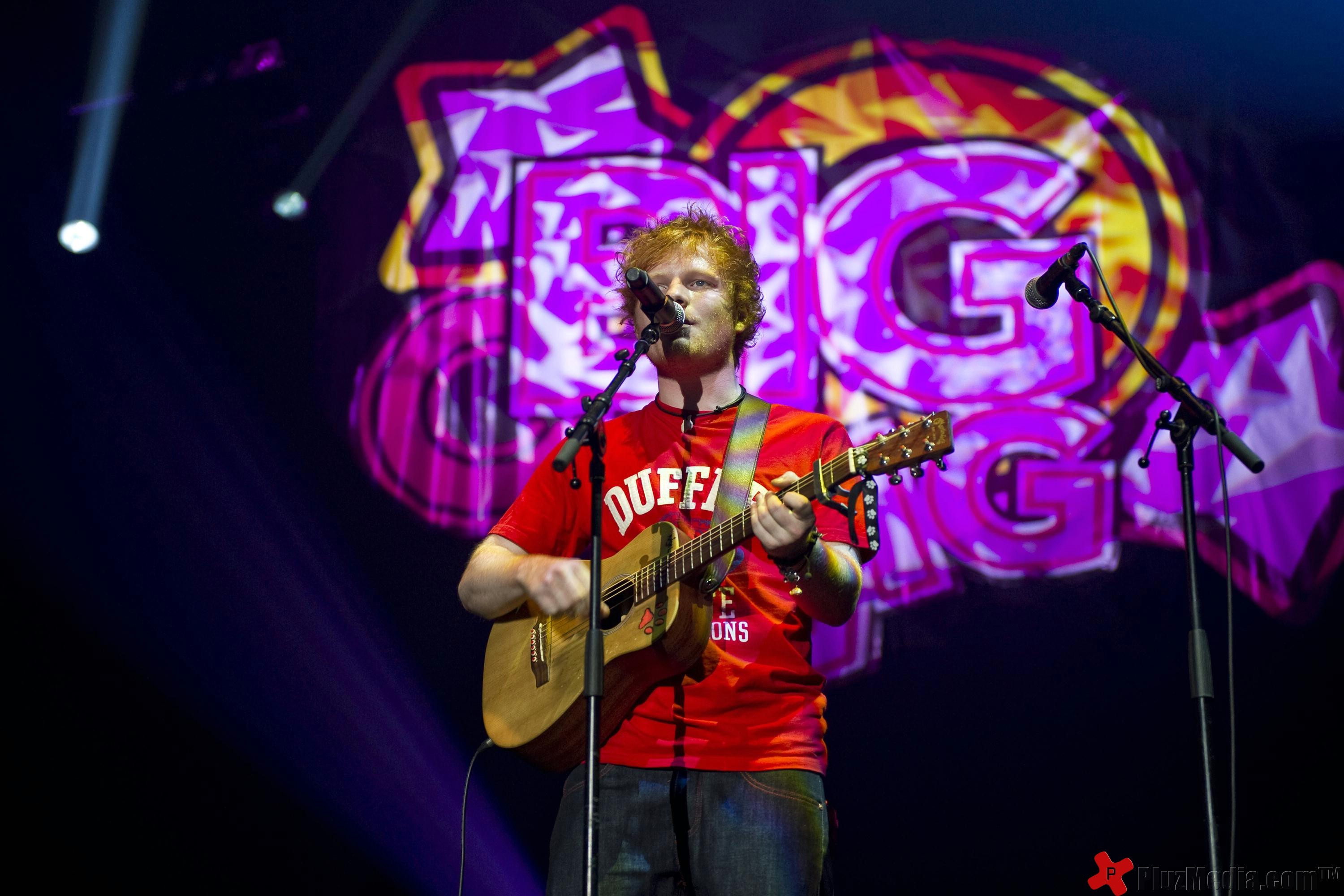 Ed Sheeran Performs Live at GirlGuiding UK - Big Gig 2011 | Picture 92333